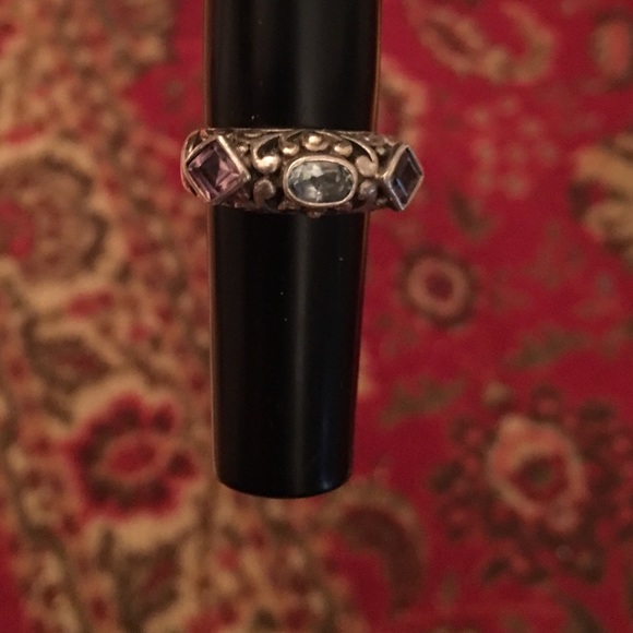 Jewelry - Stunning 925 sterling silver ring w/ gemstones!❤️